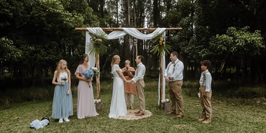 https://suzannewaldroncivilcelebrant.com.au/wp-content/uploads/2025/04/suzanne-waldron-wedding-celebrant-1080x540.jpg
